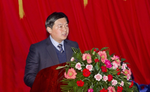 向军作政府工作报告.jpg